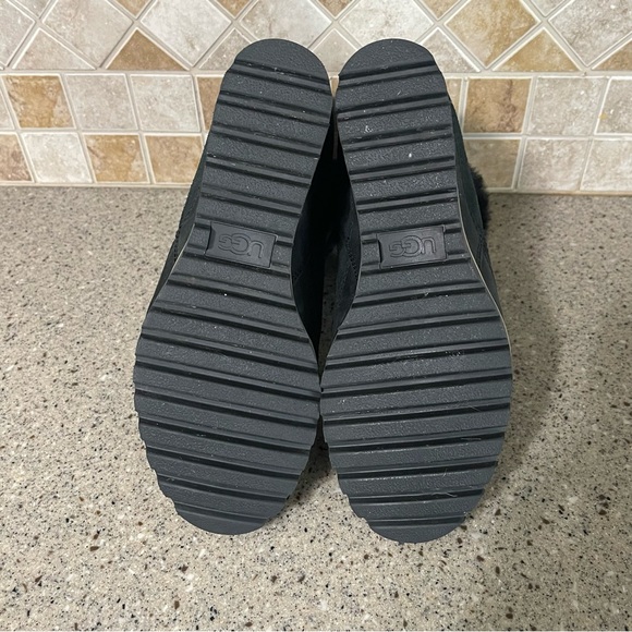 UGG EUC Black Marcella Waterproof Leather Suede Wedge Boot Size 8 - Picture 10 of 10